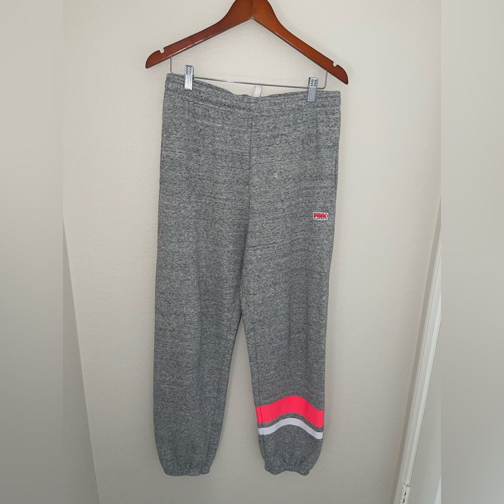 Victoria’s Secret PINK Gray Matching Set Hoodie + Baggy Pants - Picture 2 of 8